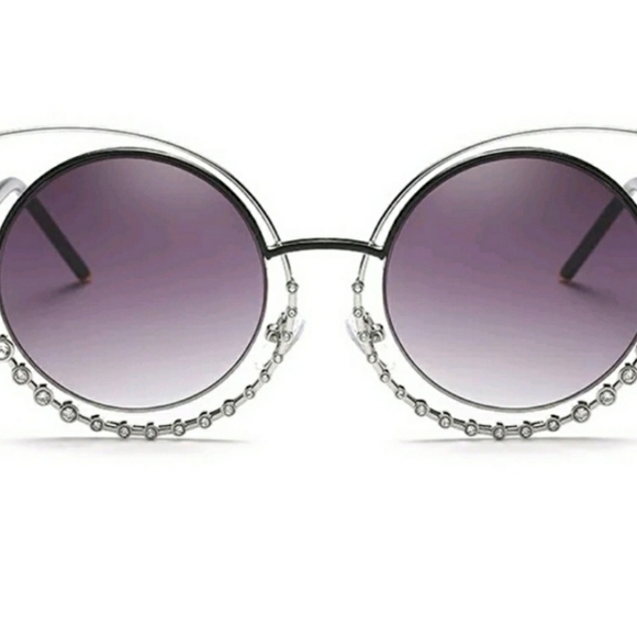 New Luxury Rhinestone Cateye Sunglasses - Picture 4 of 8